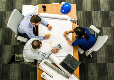 What is project engineering and what is a project engineer?
